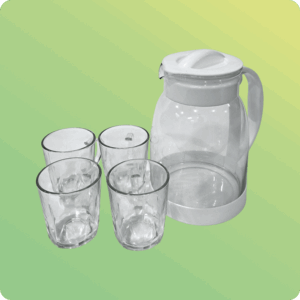 Jarra de plástico con vasos
