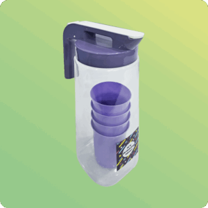 Jarra de plástico con vasos